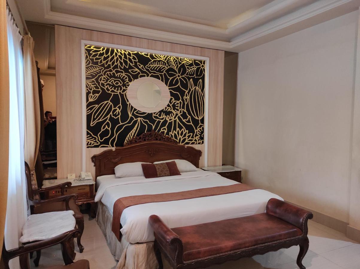 Hotel Indah Palace Yogyakarta Eksteriør billede